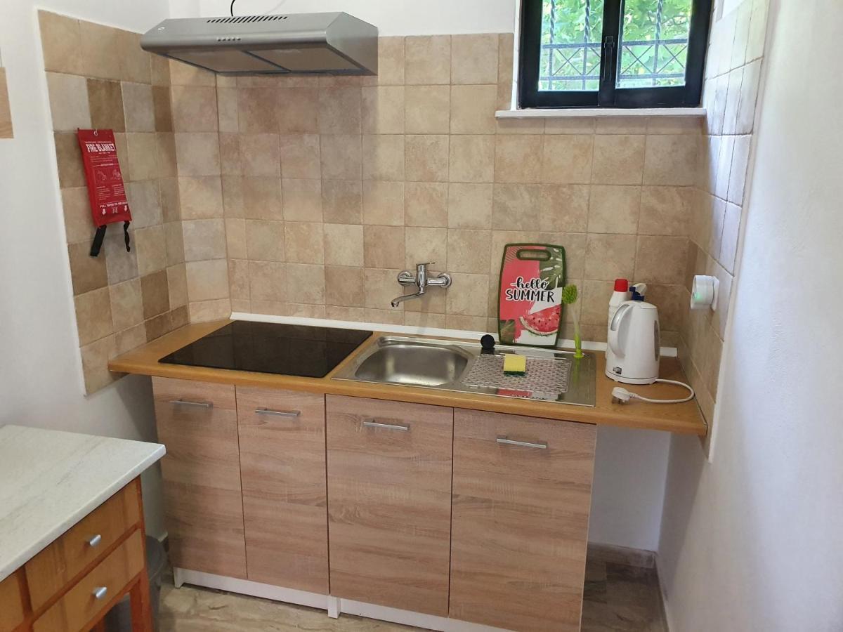 קלמאטה Julia'S Apartment מראה חיצוני תמונה